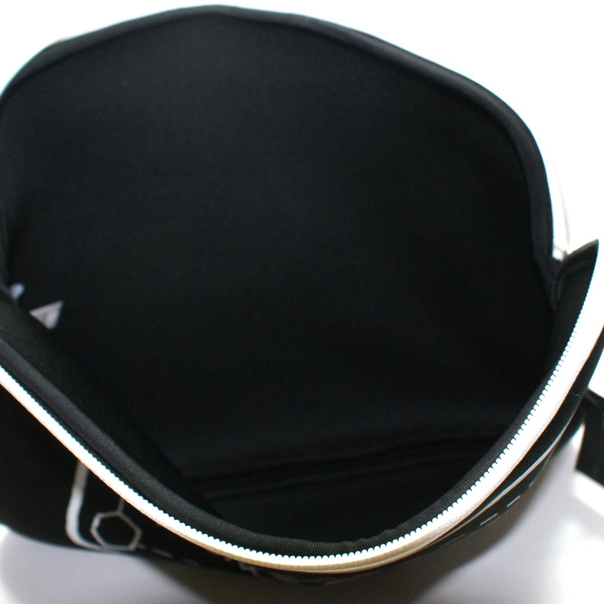 marc jacobs laptop sleeve 15 inch