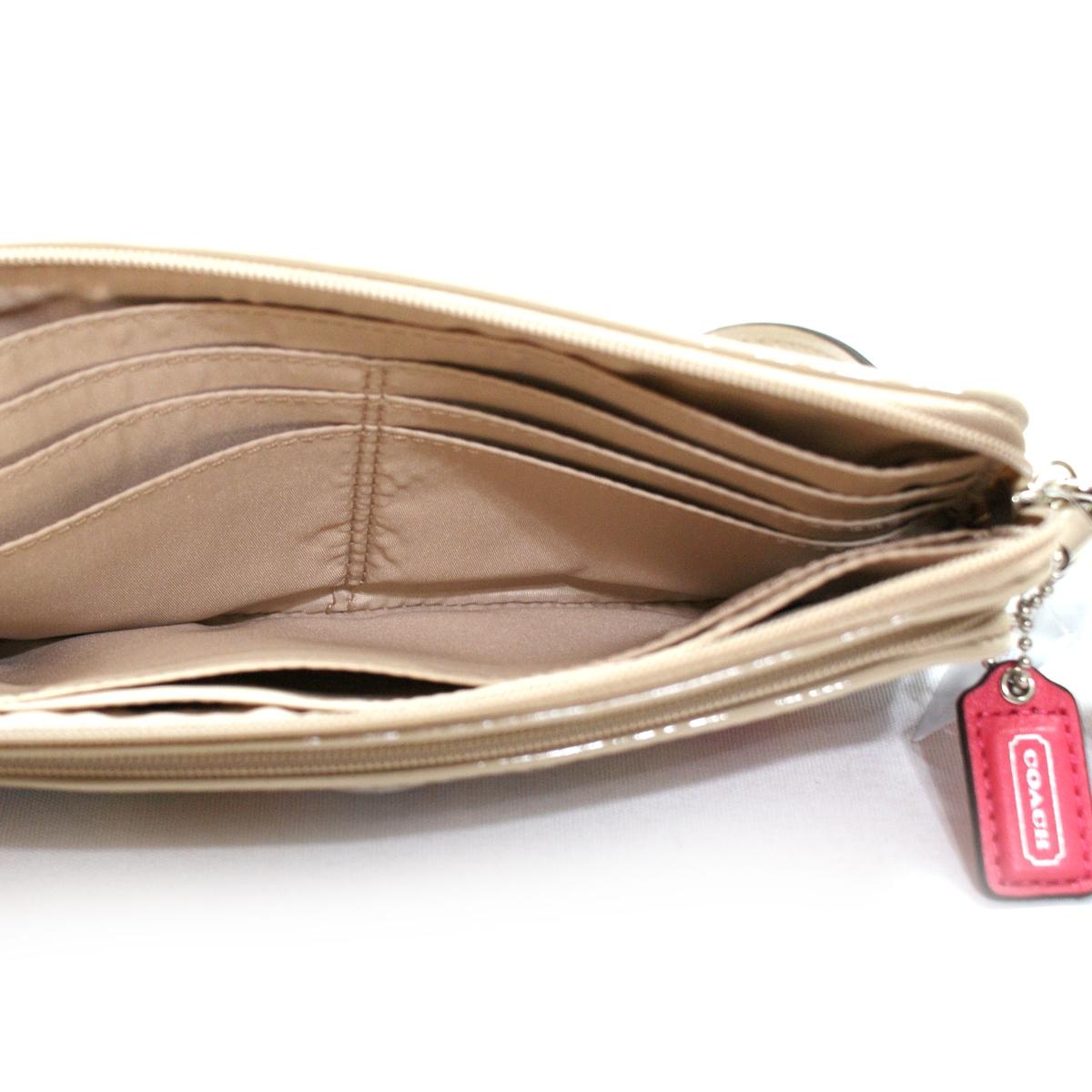 coach wallets wristlet