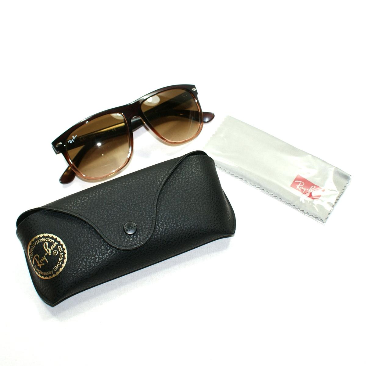 Ray-Ban RB4147 Boyfriend 827/51 2N Sunglasses Ray-Ban RB4147 Boyfriend black frame with dark grey lenses  main image 4