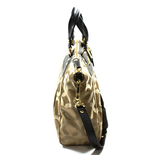 the marc jacobs pouch