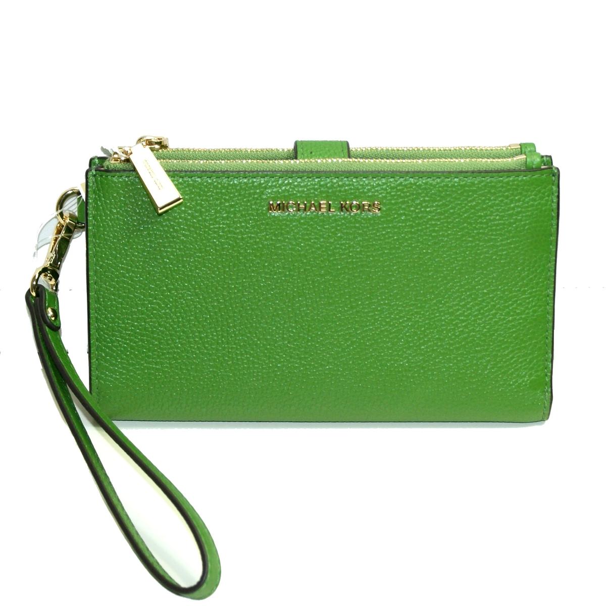 designer clutch wristlet
