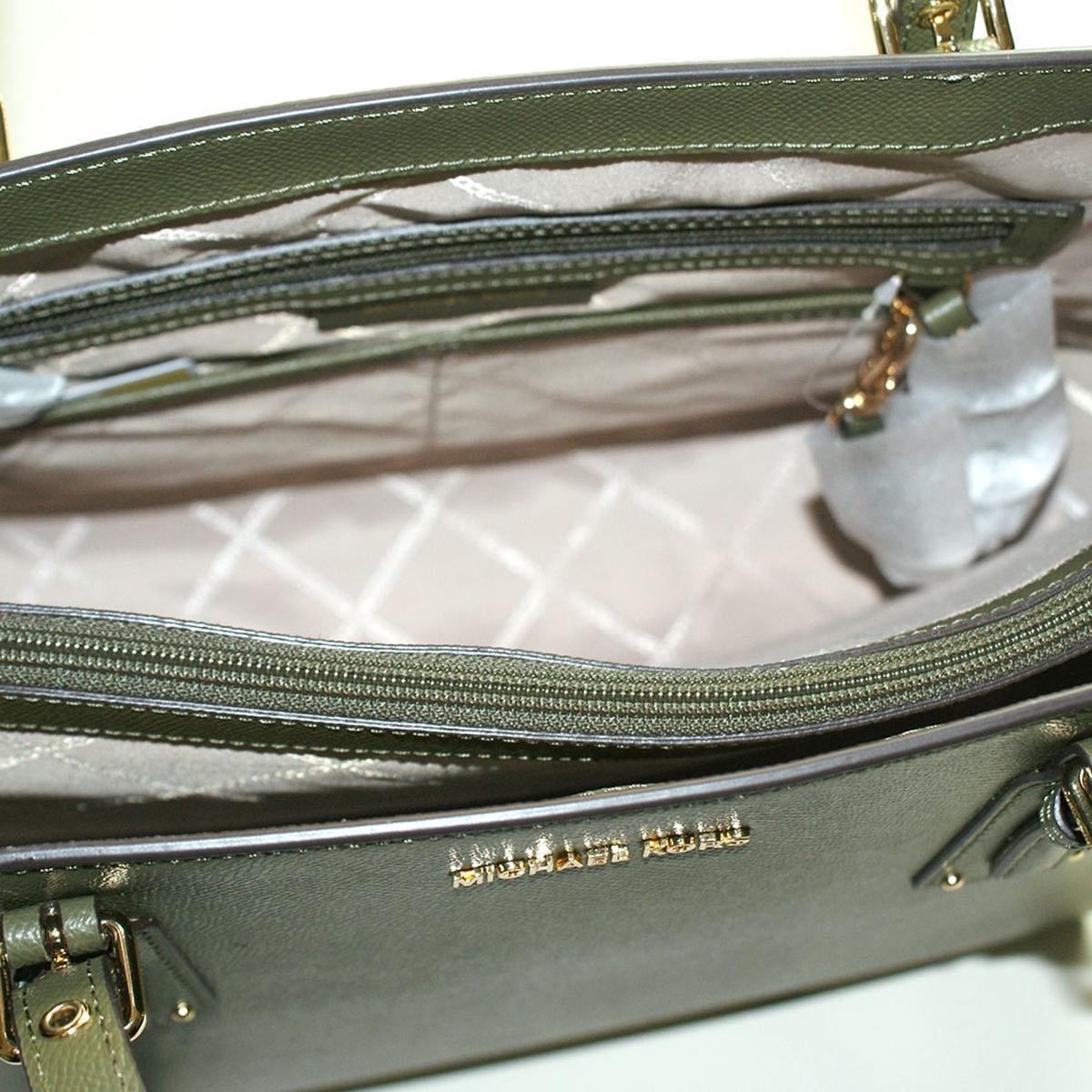 michael kors voyager tote olive